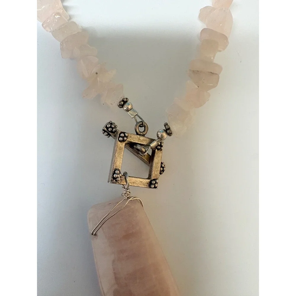 Rose Quartz Chip Bead Necklace with Large‎ Slab Pendant Toggle Clasp Pink Silver